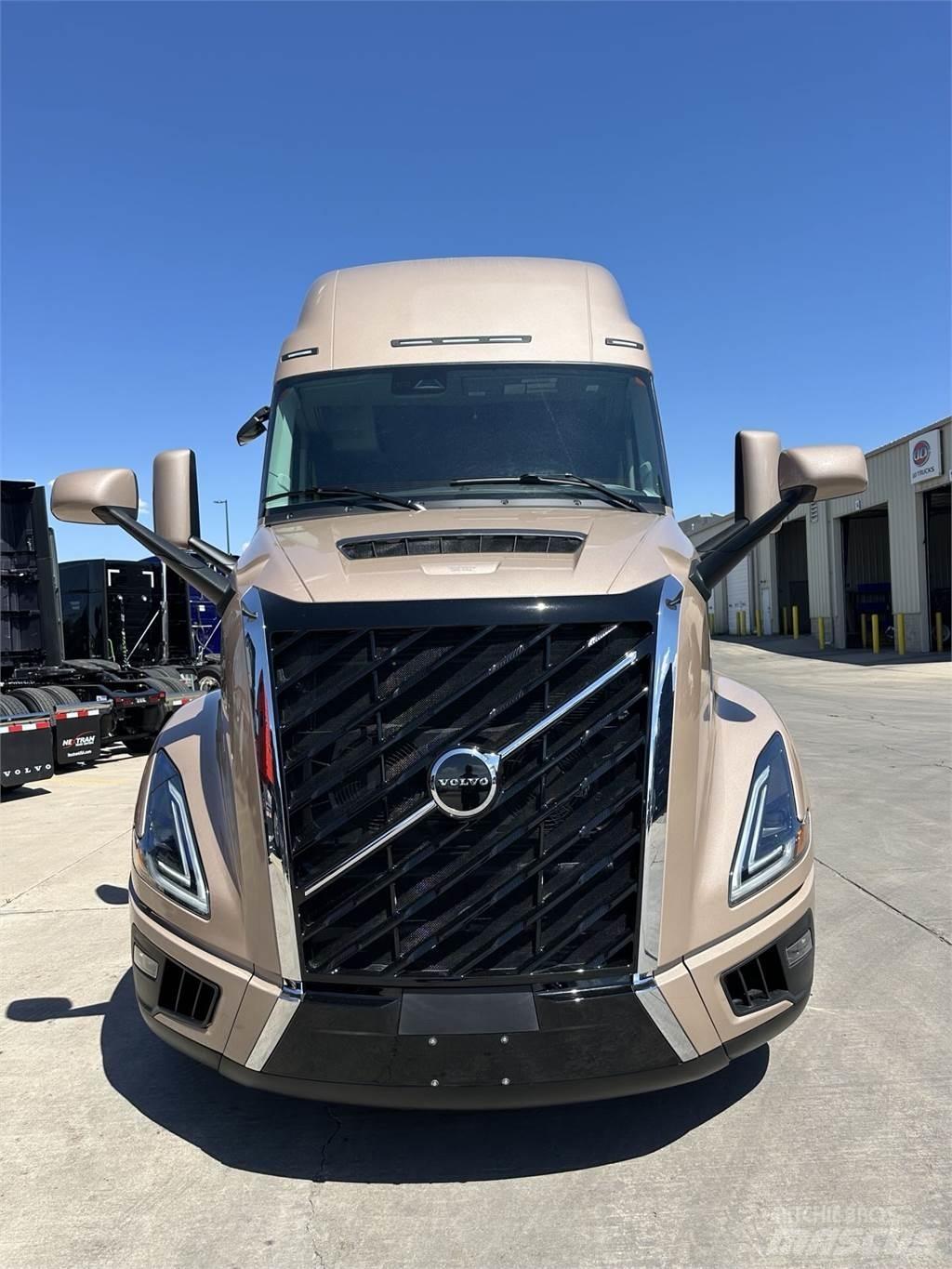 Volvo VNL64T860 وحدات الجر