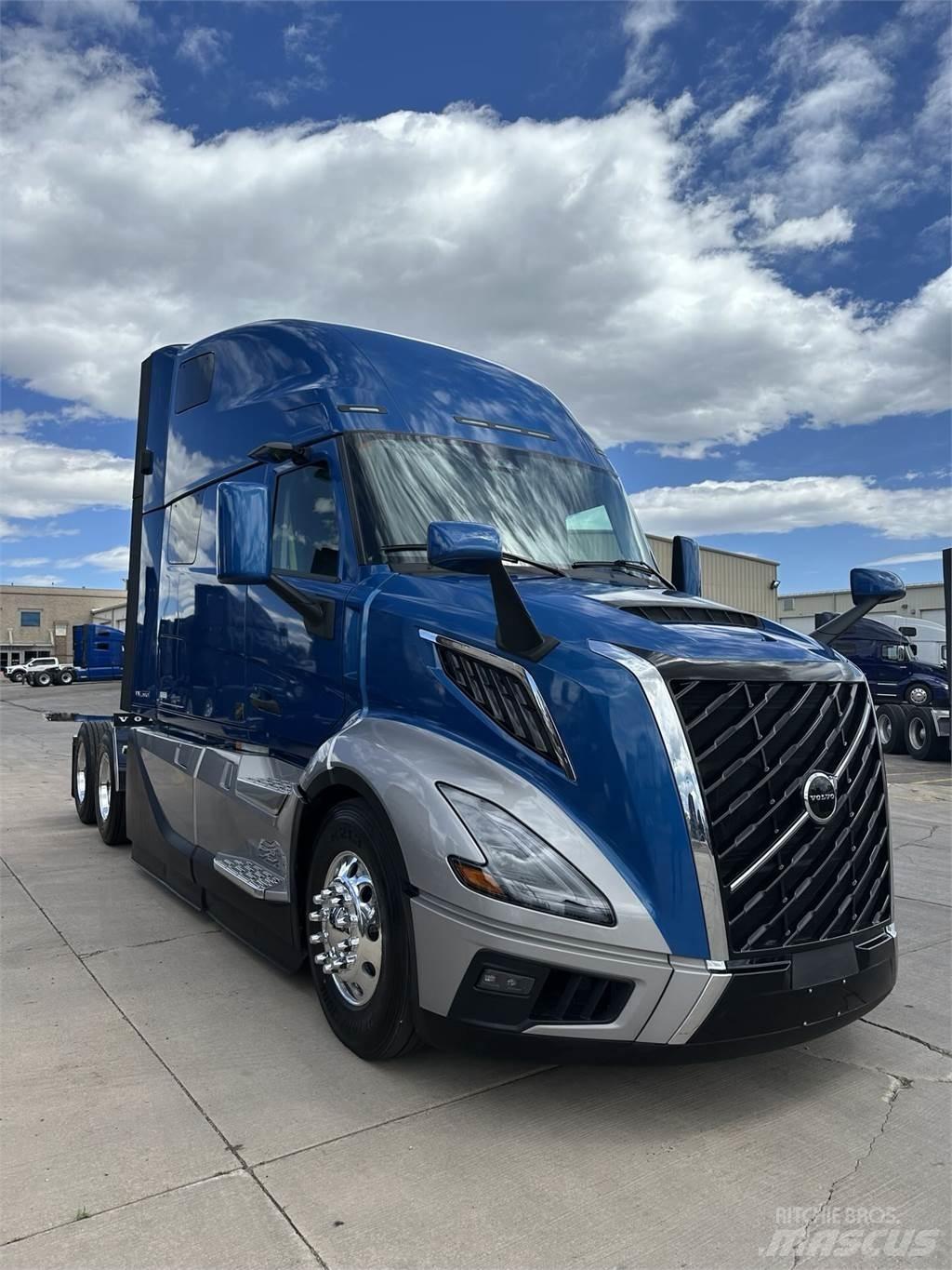 Volvo VNL64T860 وحدات الجر