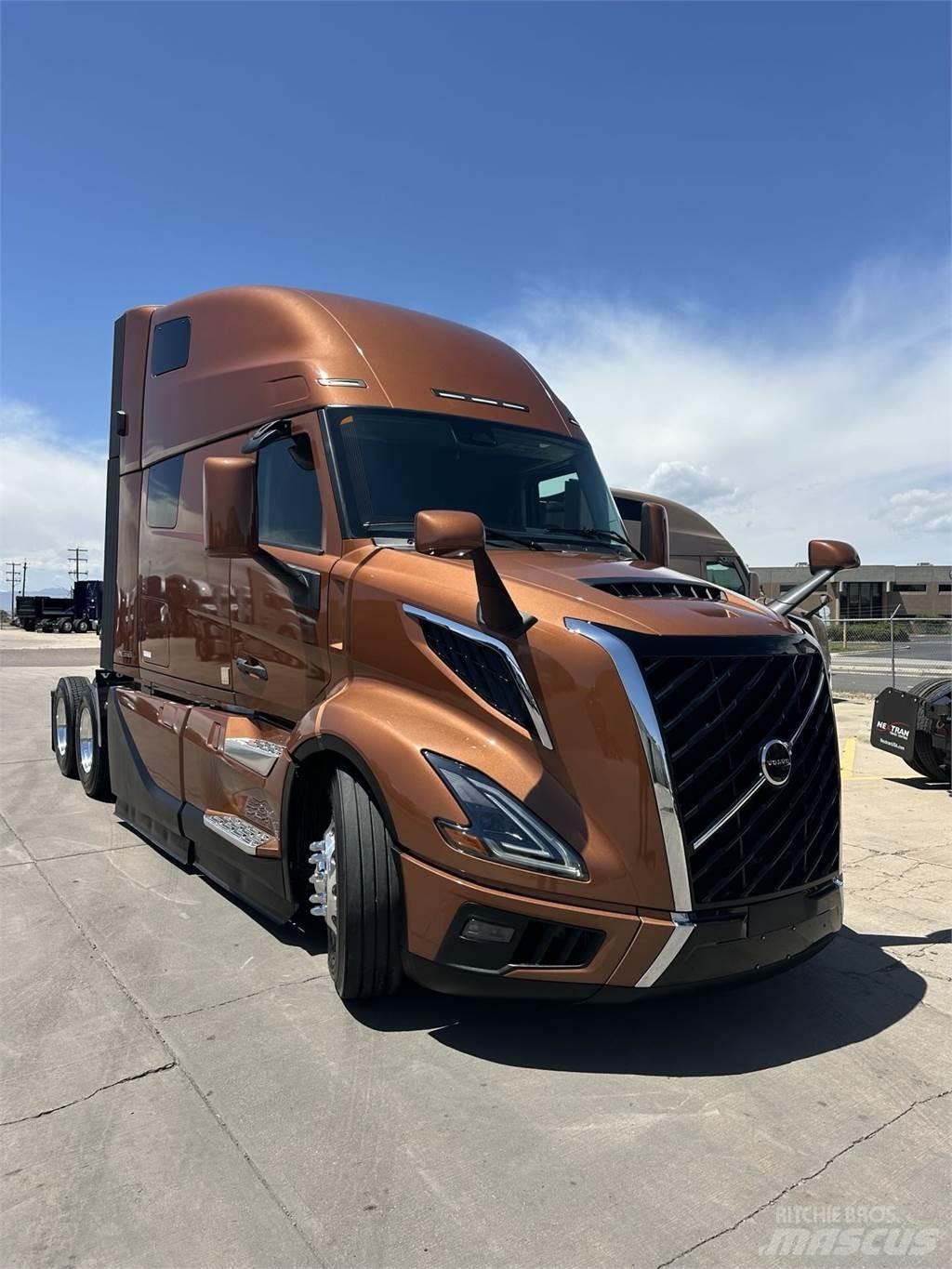 Volvo VNL64T860 وحدات الجر
