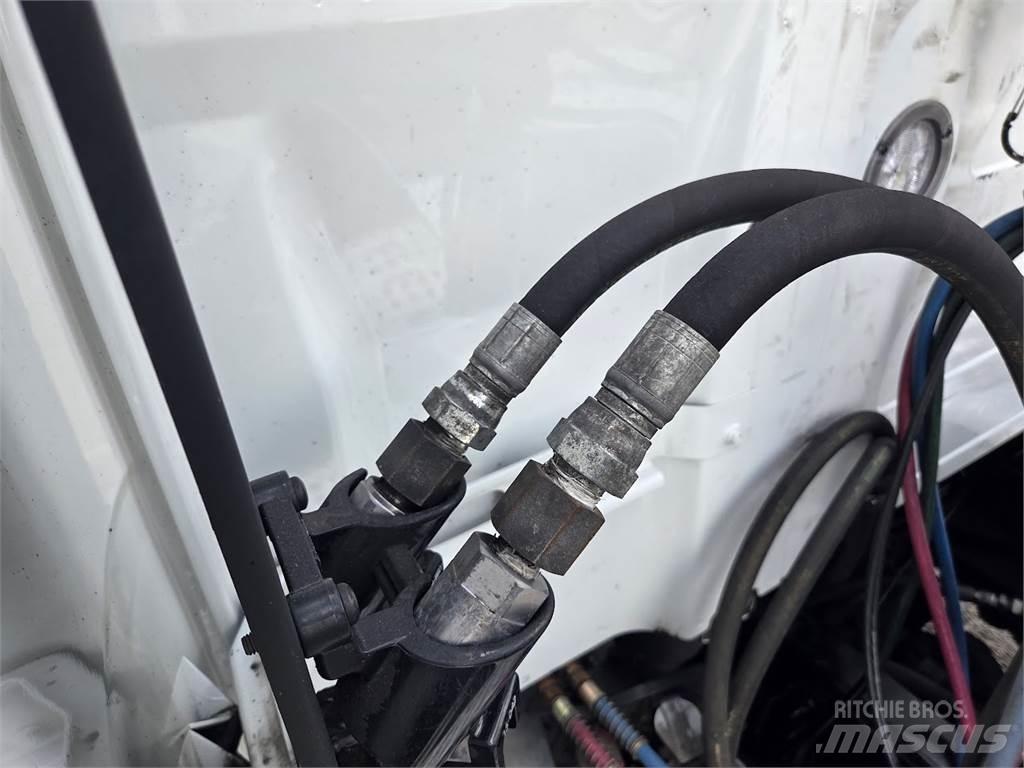 Volvo VNL64T860 وحدات الجر