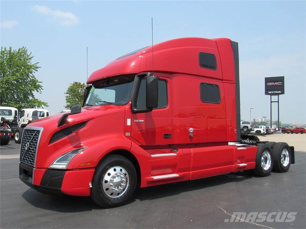 Volvo VNL64T860 وحدات الجر
