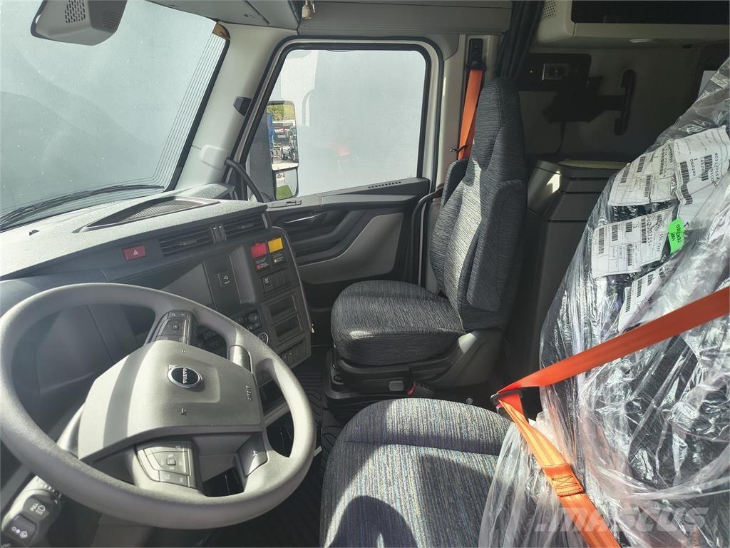 Volvo VNL64T860 وحدات الجر