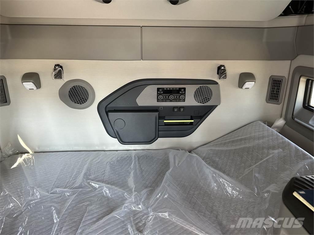 Volvo VNL64T860 وحدات الجر