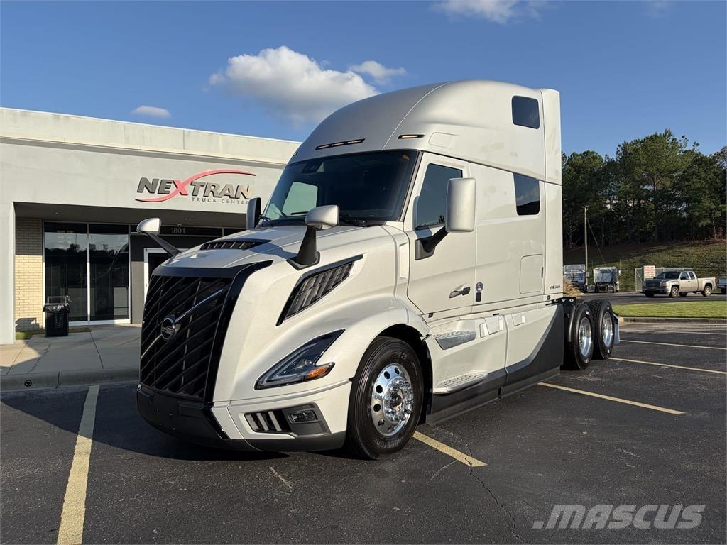 Volvo VNL64T860 وحدات الجر