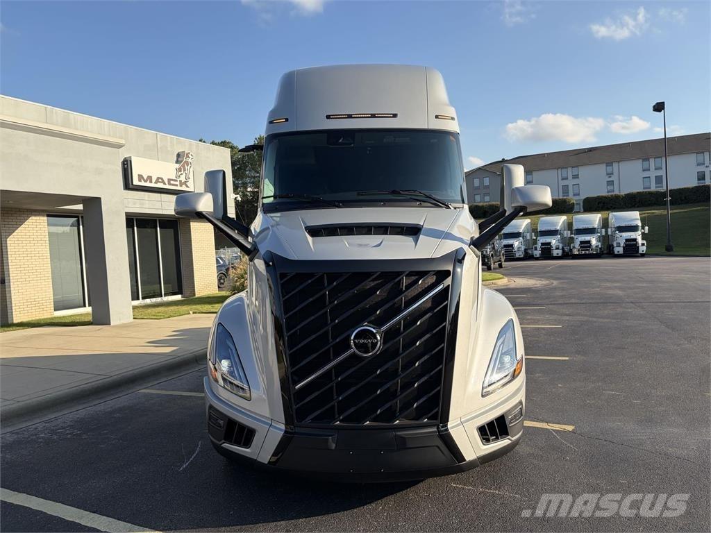Volvo VNL64T860 وحدات الجر