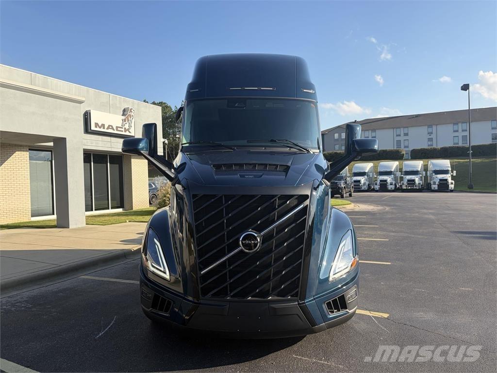 Volvo VNL64T860 وحدات الجر