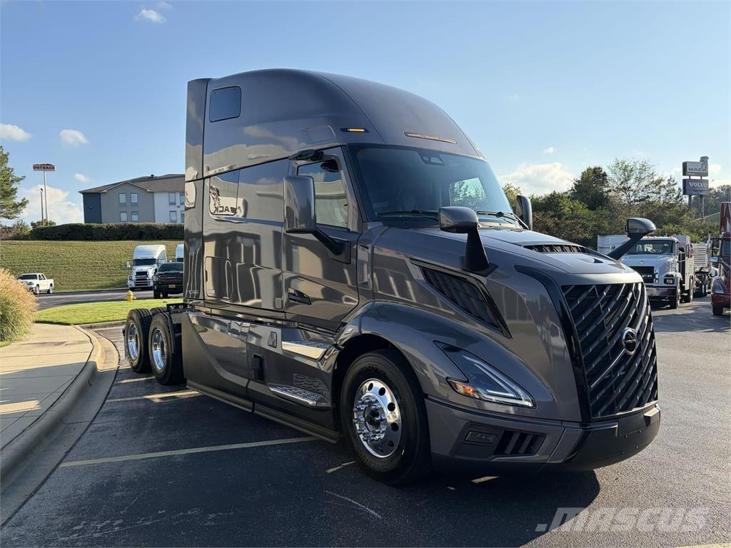 Volvo VNL64T860 وحدات الجر
