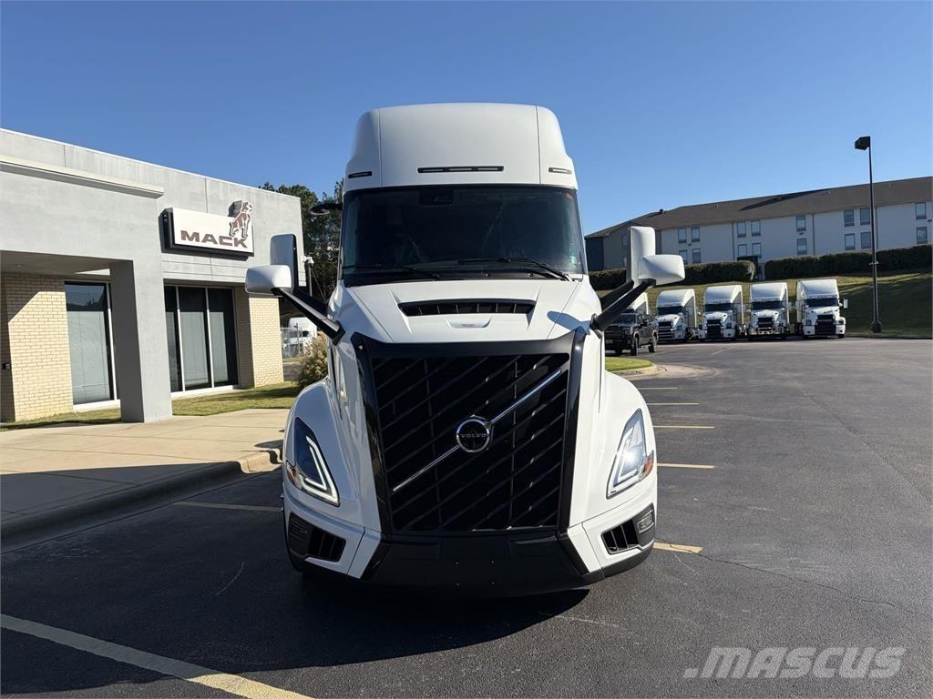 Volvo VNL64T860 وحدات الجر