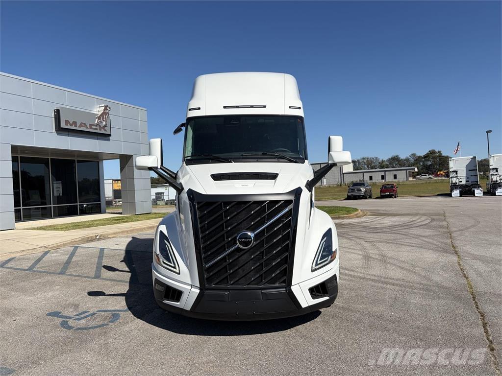 Volvo VNL64T860 وحدات الجر