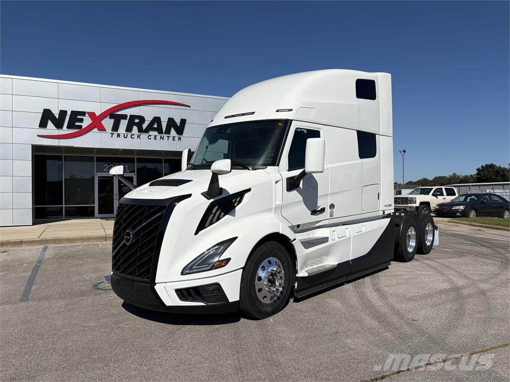 Volvo VNL64T860 وحدات الجر