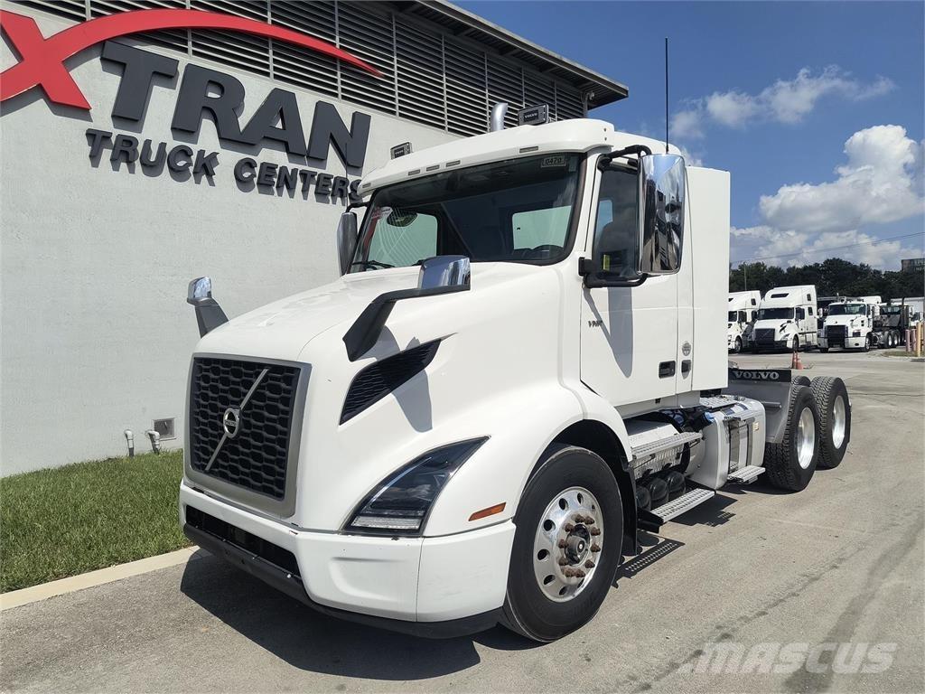 Volvo VNR64T وحدات الجر