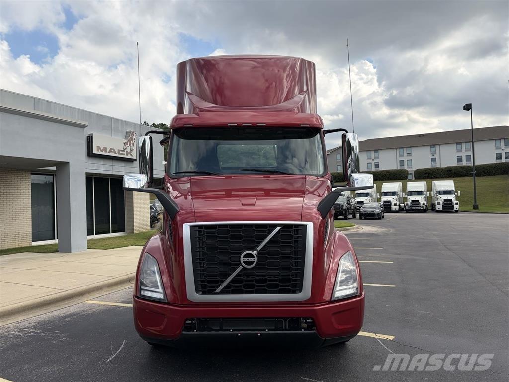Volvo VNR64T300 وحدات الجر