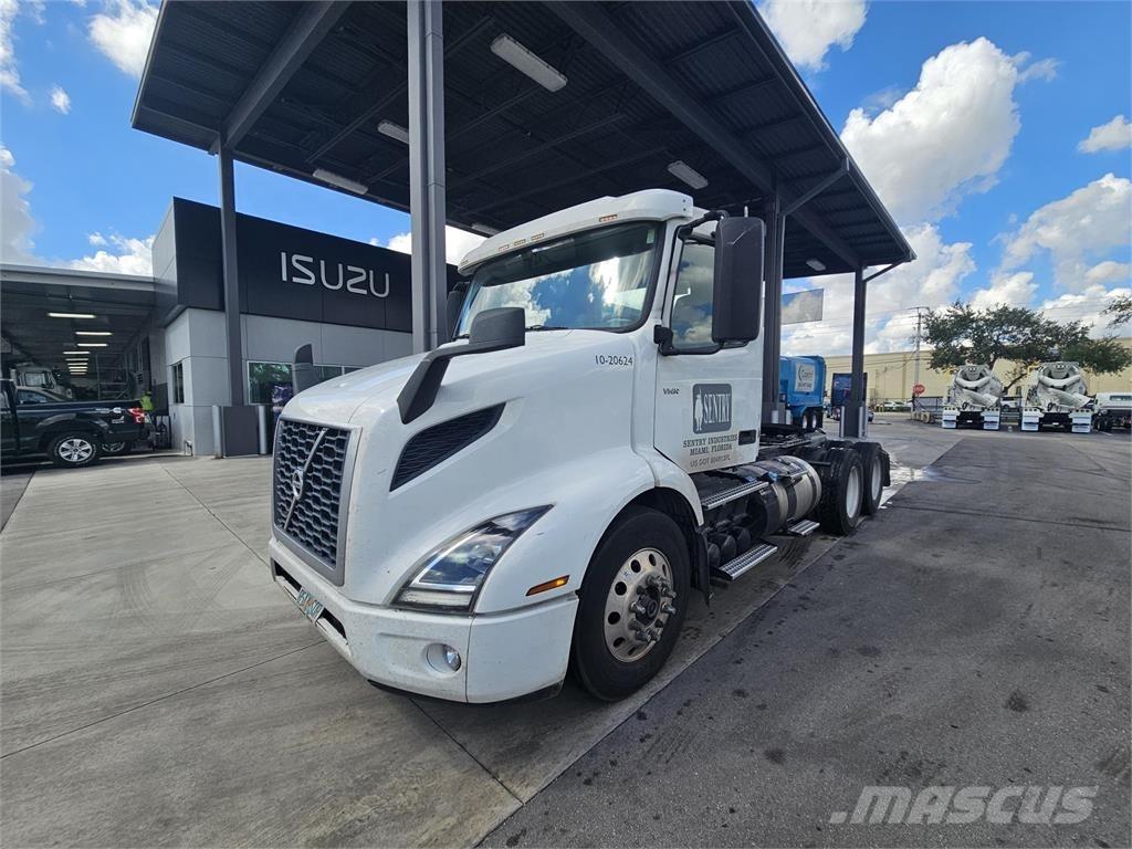 Volvo VNR64T300 وحدات الجر