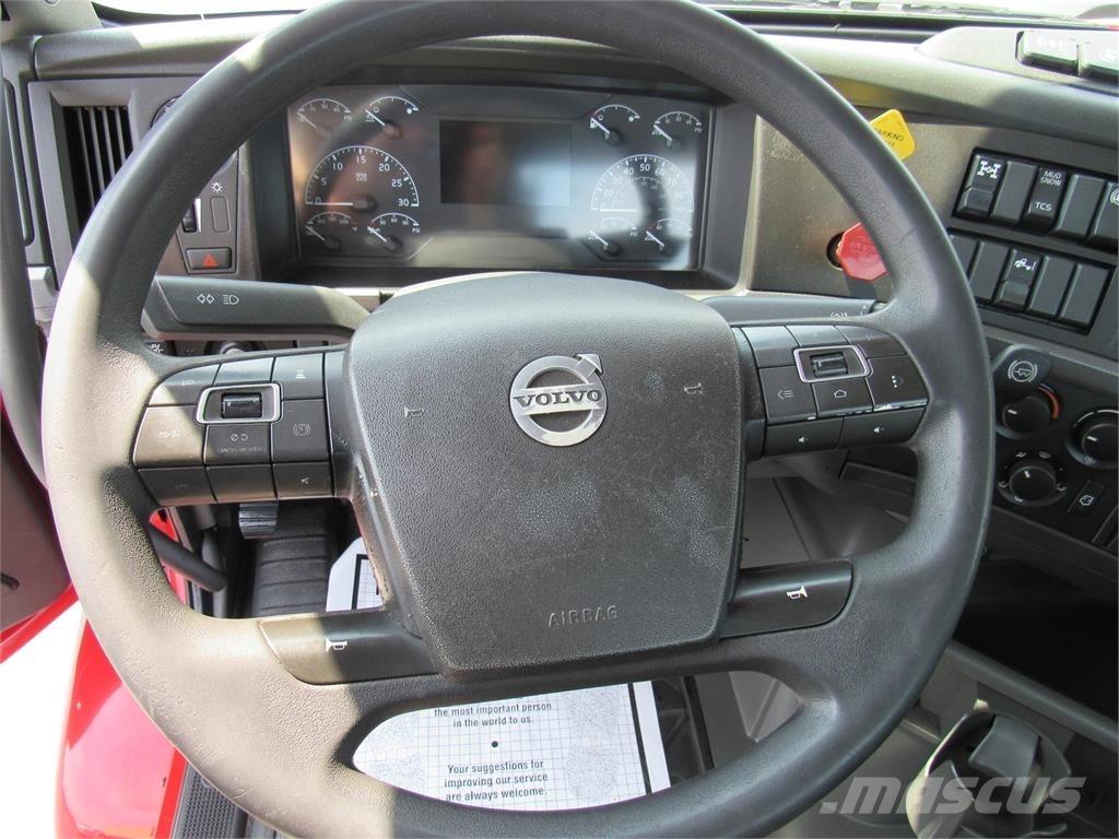 Volvo VNR64T300 وحدات الجر