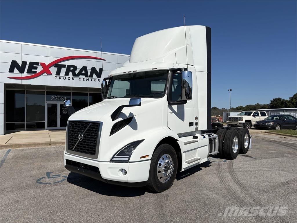 Volvo VNR64T300 وحدات الجر