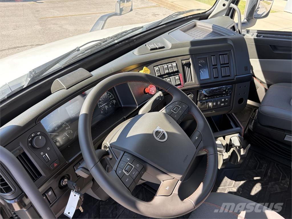 Volvo VNR64T300 وحدات الجر