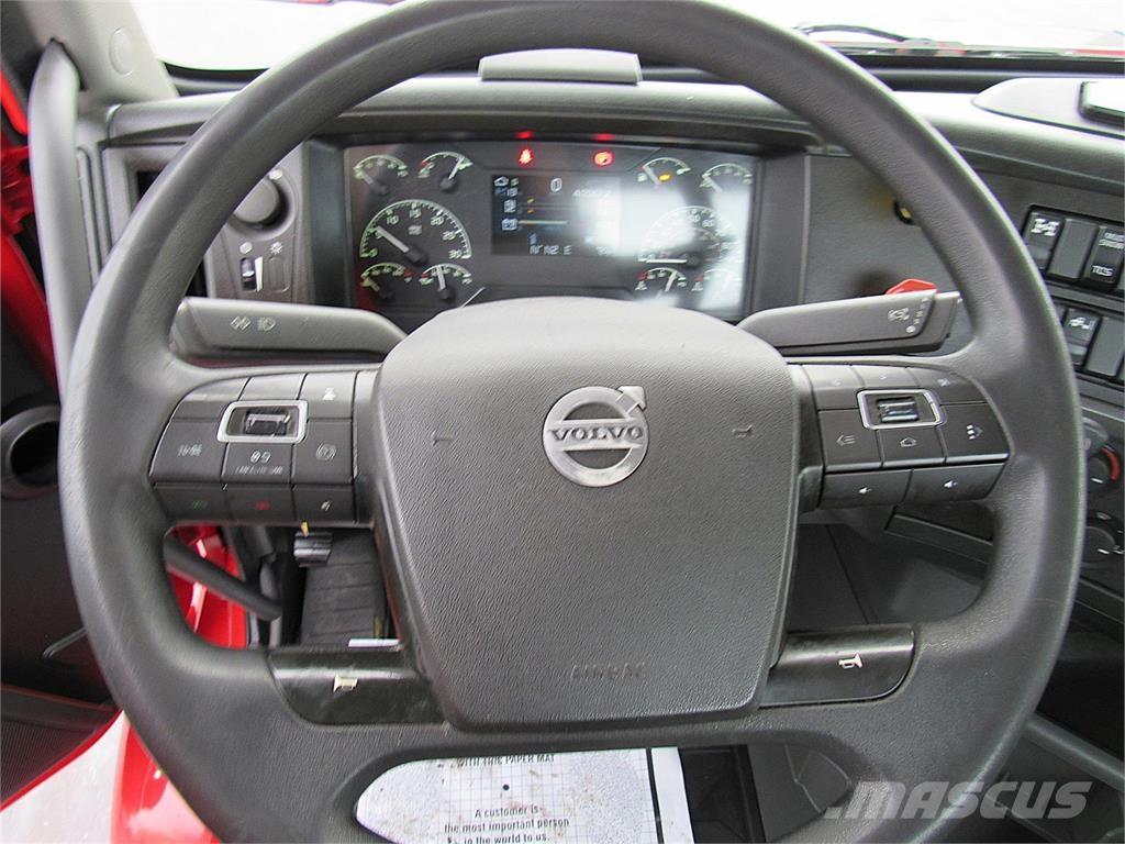 Volvo VNR64T300 وحدات الجر