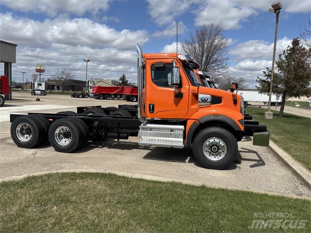 Western Star 47X شاحنات أخرى