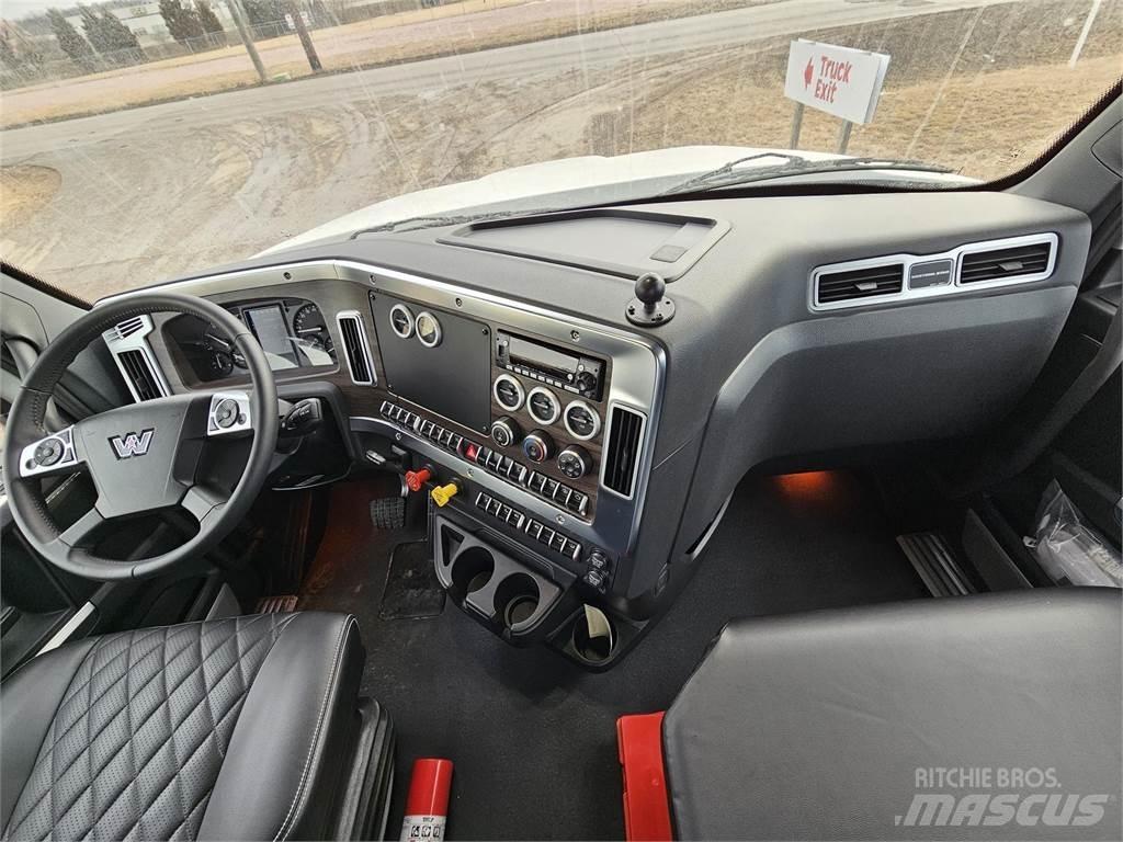 Western Star 49X شاحنات بمقصورة وهيكل