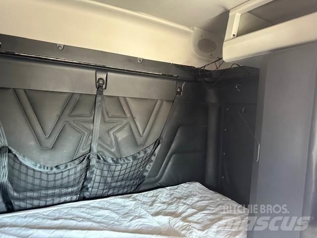 Western Star 49X وحدات الجر