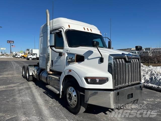 Western Star 49X وحدات الجر