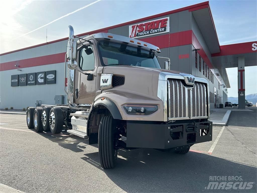 Western Star 49X شاحنات قلابة