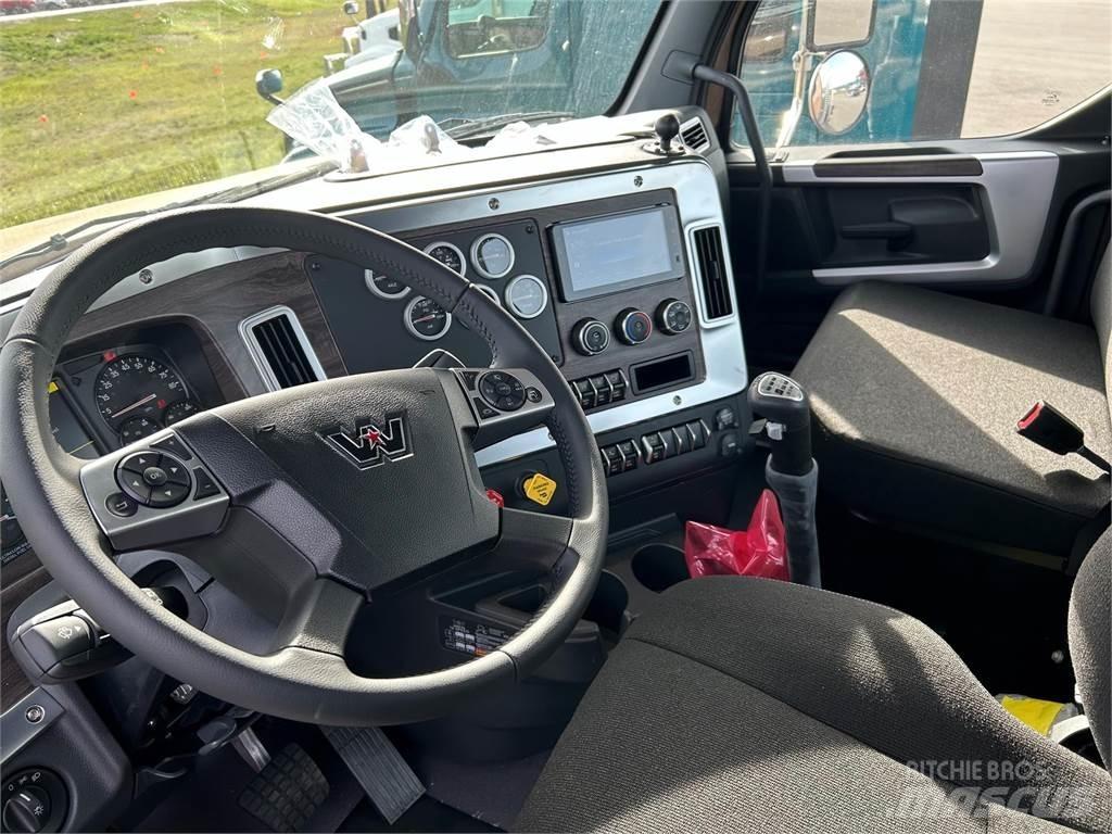 Western Star 49X شاحنات قلابة