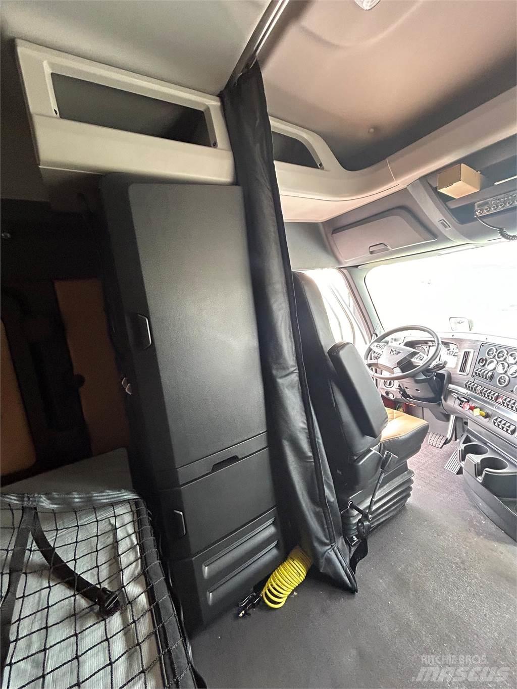 Western Star 49X وحدات الجر