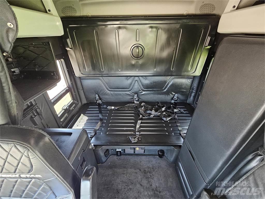 Western Star 49X وحدات الجر