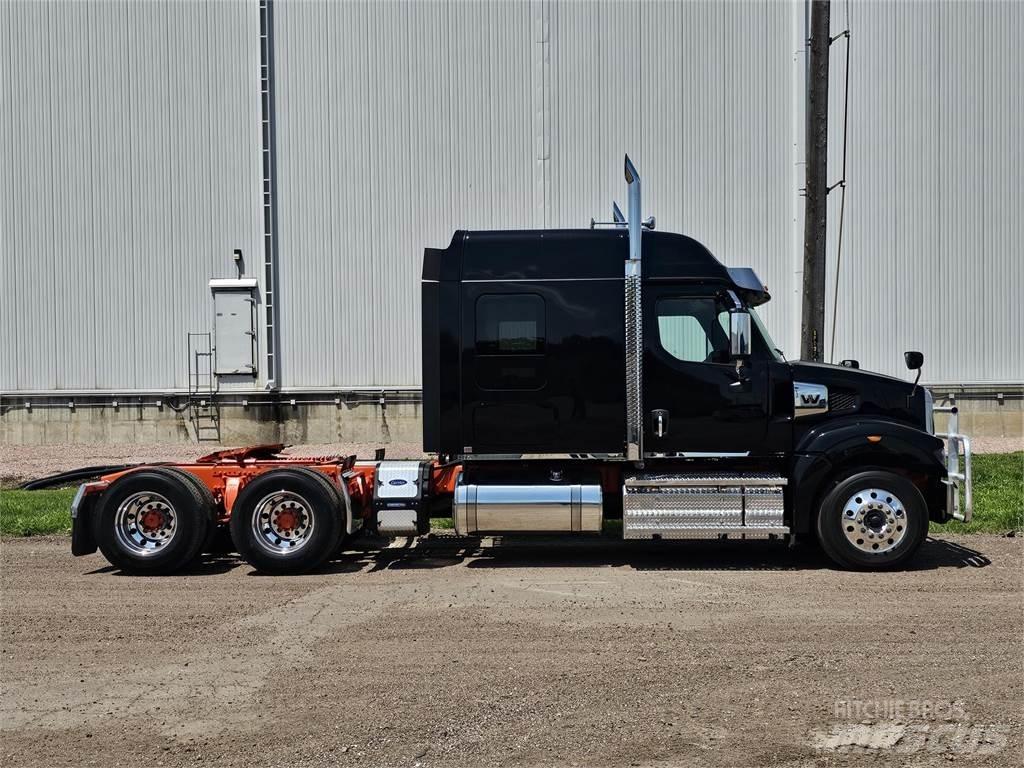 Western Star 49X وحدات الجر