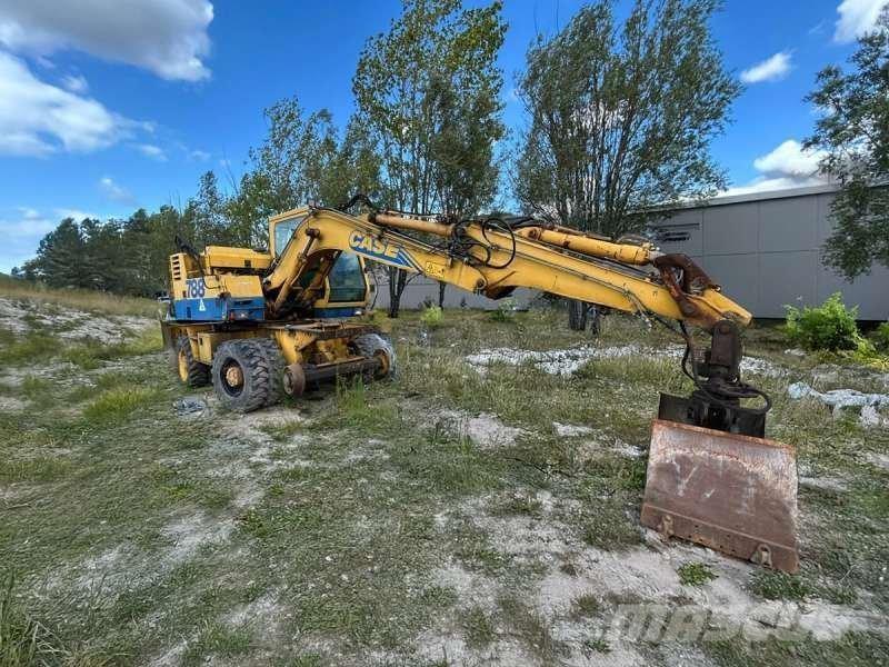 CASE 788-PRR حفارات بعجل