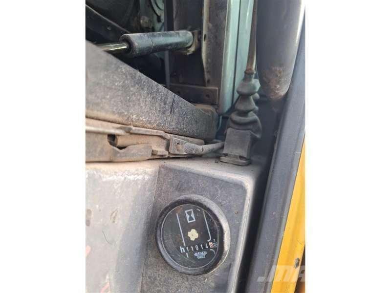 CASE 788-PRR حفارات بعجل