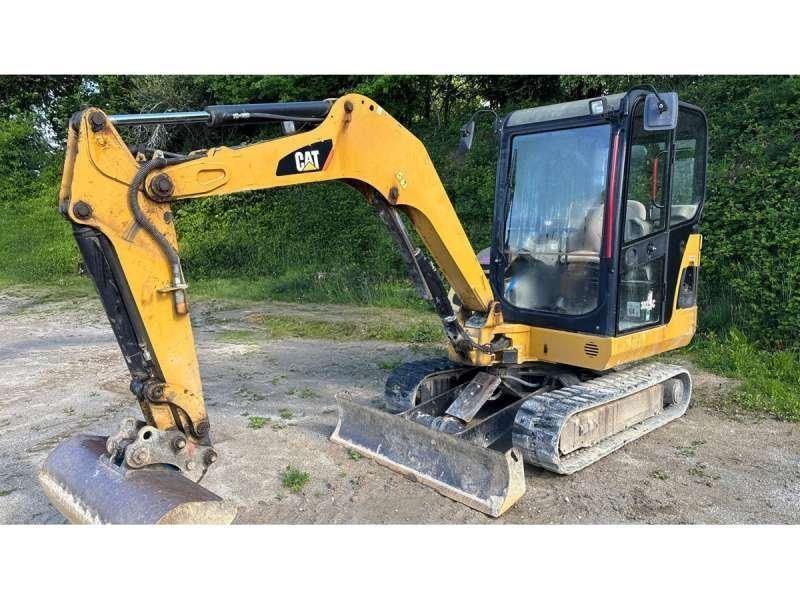 CAT 302.5C حفارات صغيرة أقل من 7 طن (حفارات صغيرة)