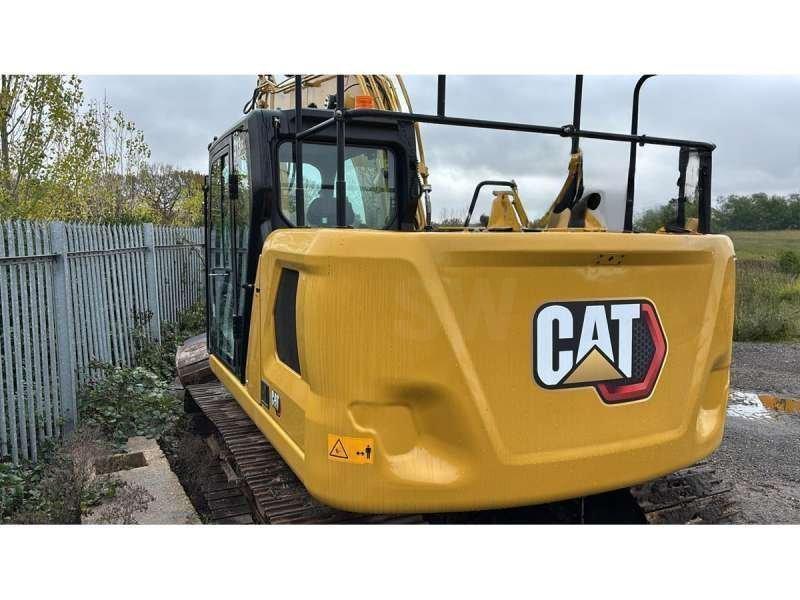 CAT 313GC حفارات زحافة