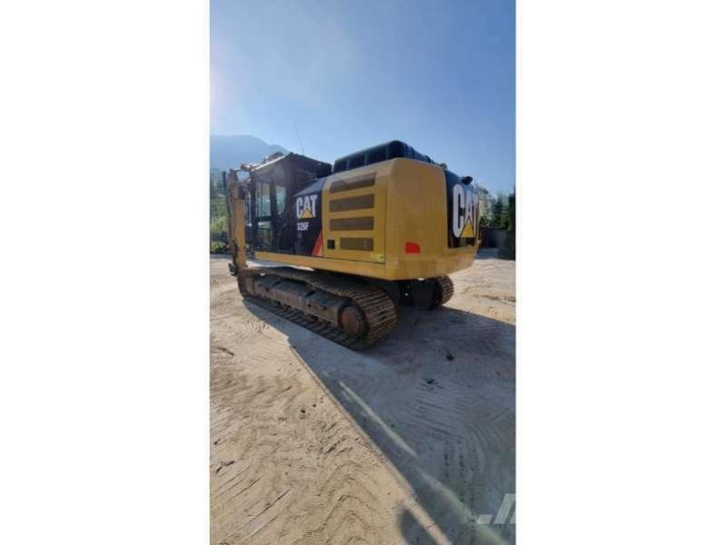 CAT 326FLN حفارات زحافة