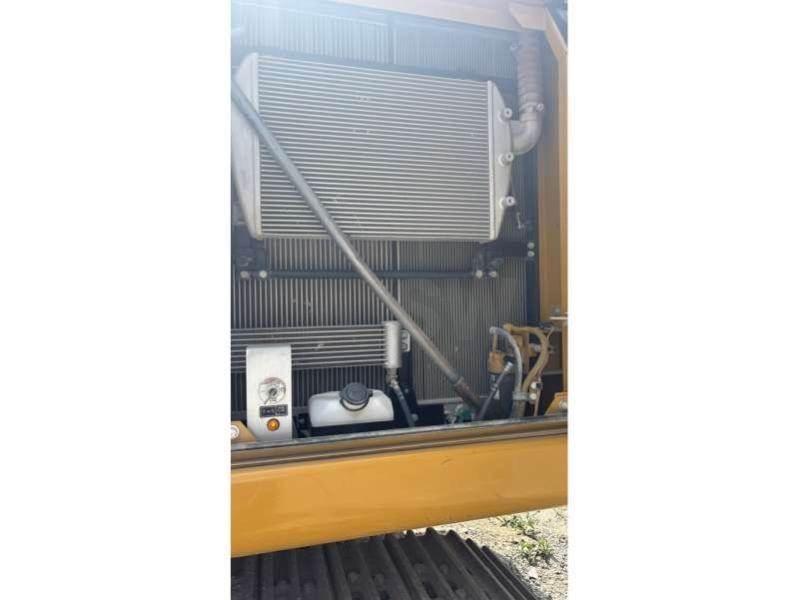 CAT 330F LN حفارات زحافة