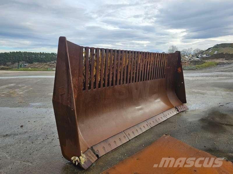 CAT 826GII ضاغطات التربة