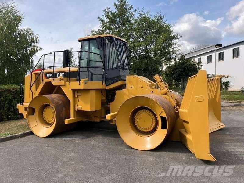 CAT 826H ضاغطات التربة