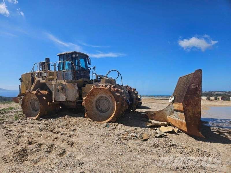 CAT 836H ضاغطات التربة
