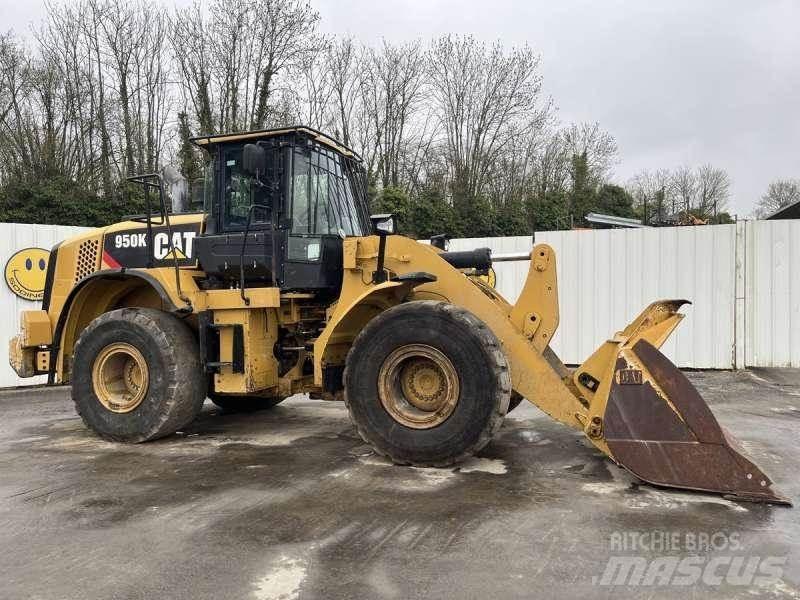 CAT 950K لوادر بعجل