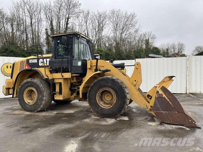 CAT 950K لوادر بعجل