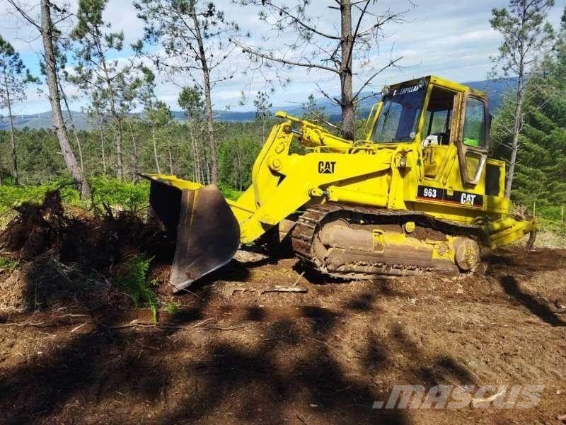 CAT 963 لوادر زحافة