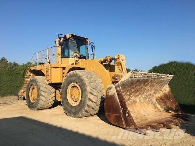 CAT 990 لوادر بعجل