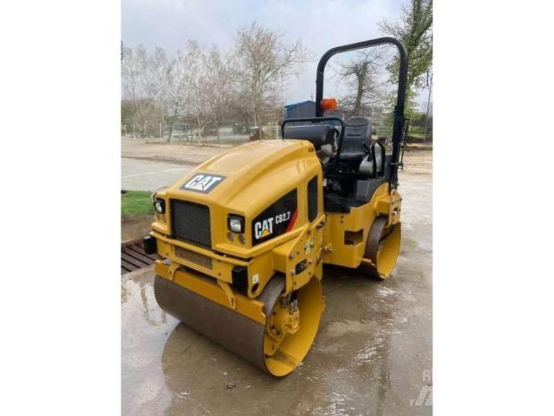 CAT CB2.7 ضاغطات التربة