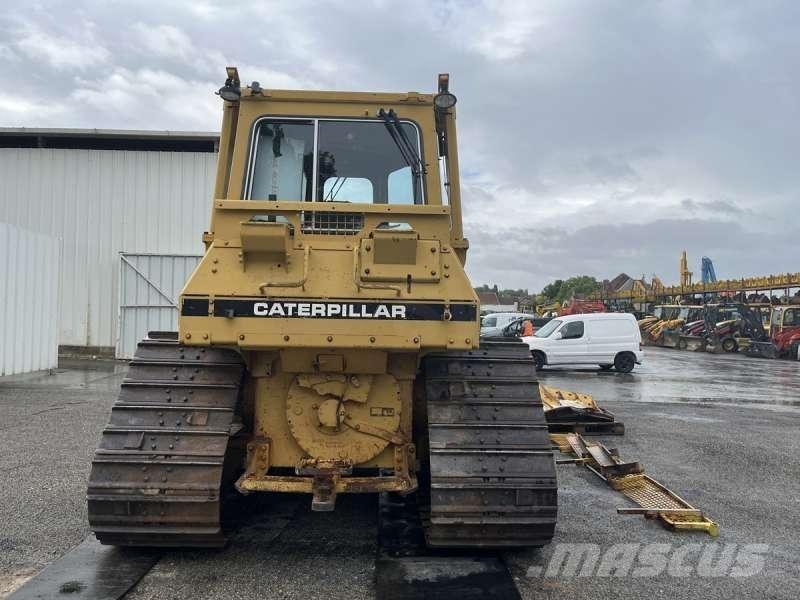 CAT D4H LGP بلدوزرات مجنزرة
