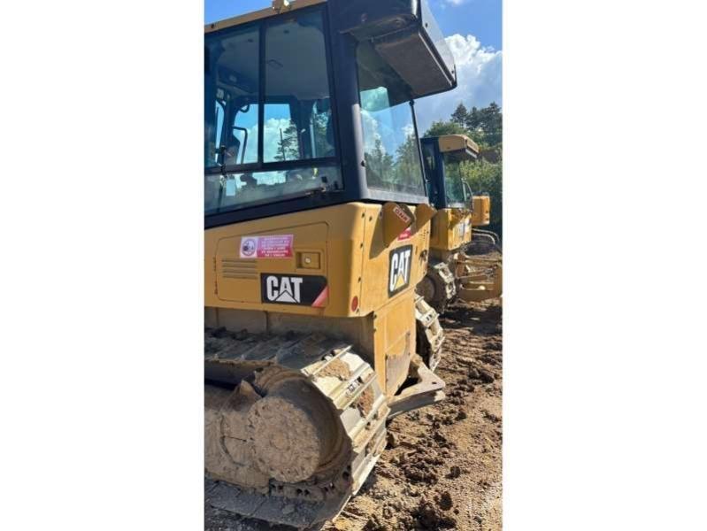 CAT D4K XL بلدوزرات مجنزرة