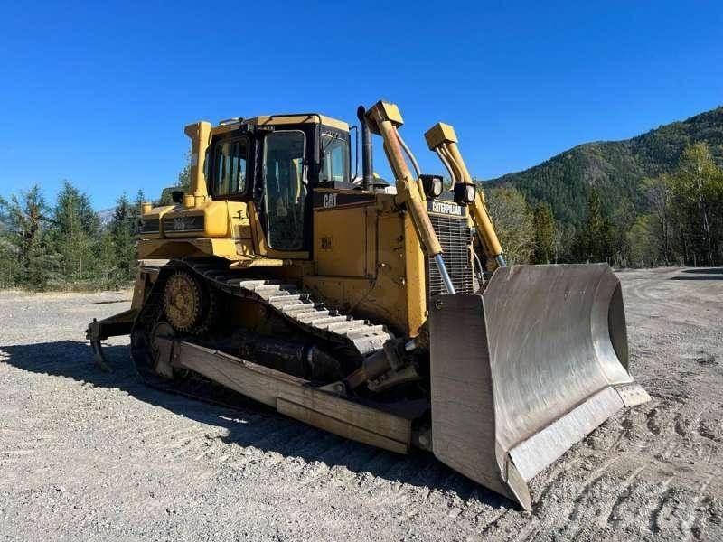 CAT D6RXL بلدوزرات مجنزرة