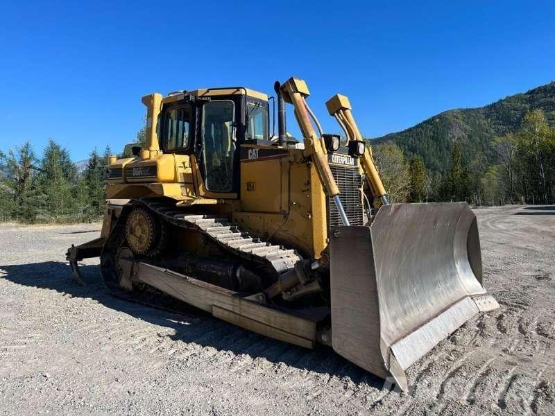 CAT D6RXL بلدوزرات مجنزرة