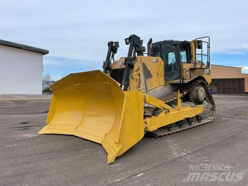 CAT D8T بلدوزرات مجنزرة