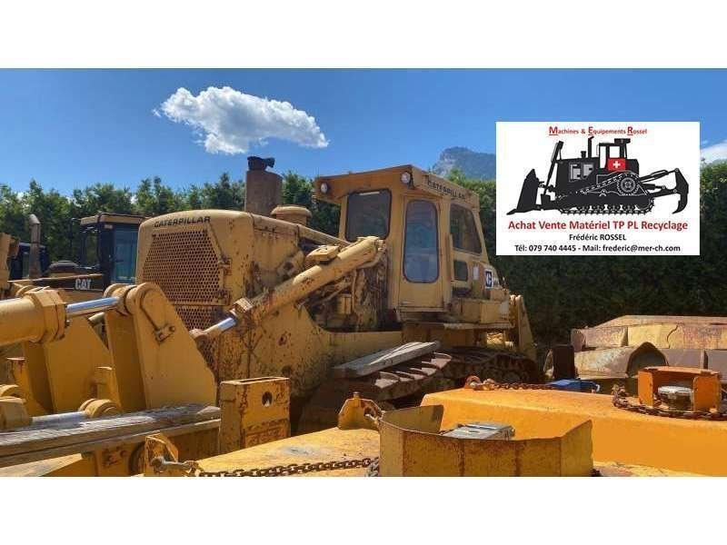 CAT D9H بلدوزرات مجنزرة